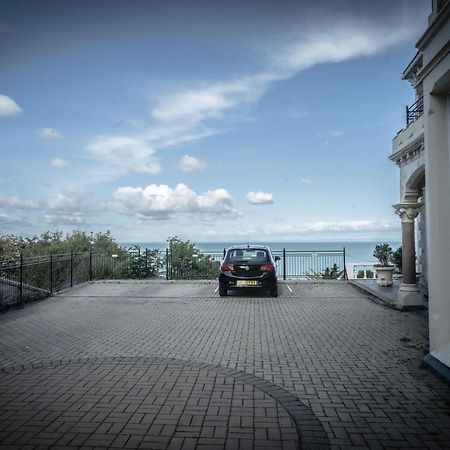 דירות אילפרקומב Victorian Penthouse With Panoramic Sea Views מראה חיצוני תמונה