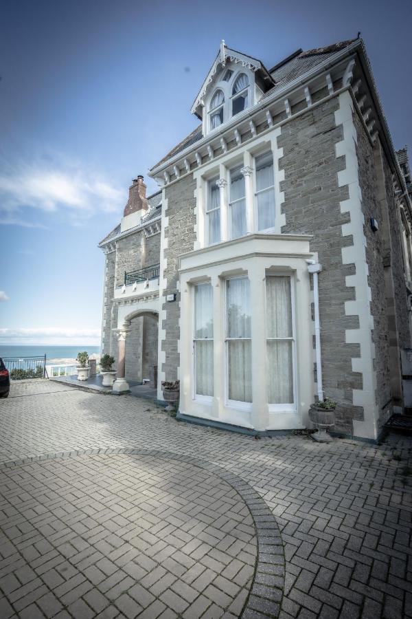 דירות אילפרקומב Victorian Penthouse With Panoramic Sea Views מראה חיצוני תמונה